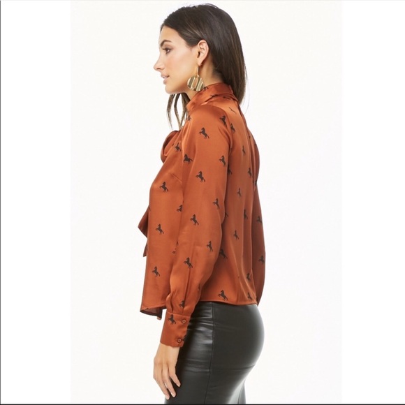 Forever21 Top - Picture 4 of 8